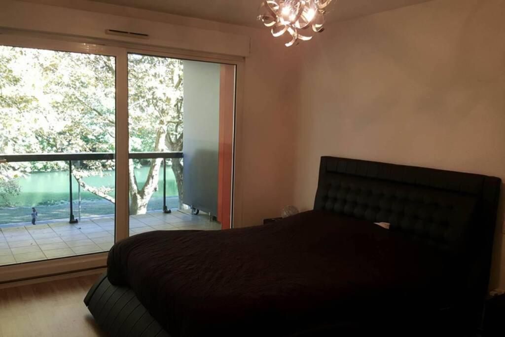 Superbe Duplex Au Nouveau Bassin Avec Vue Superbe Mulhouse Exteriör bild